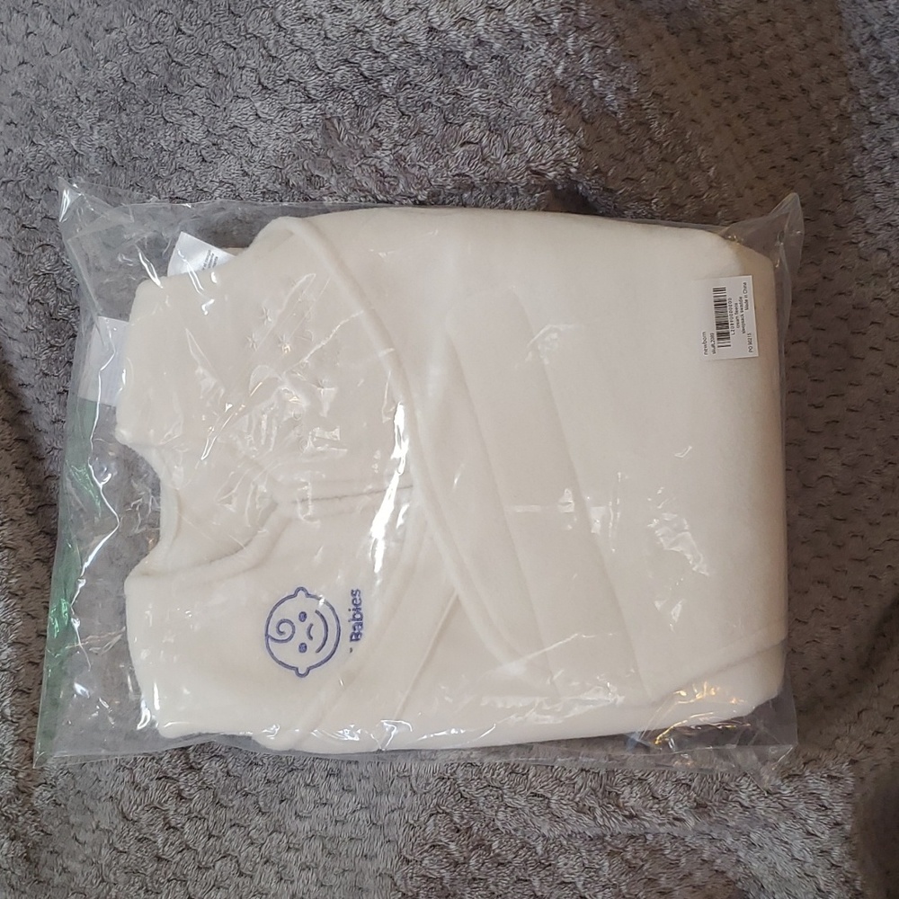 Newborn Halo fleece swaddle